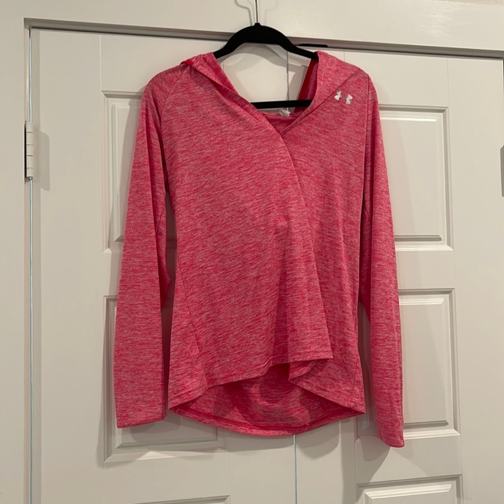 Under Armor Top Size L